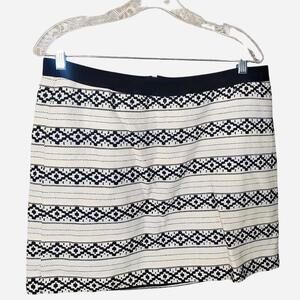 GAP aztec style stretchy lined skirt